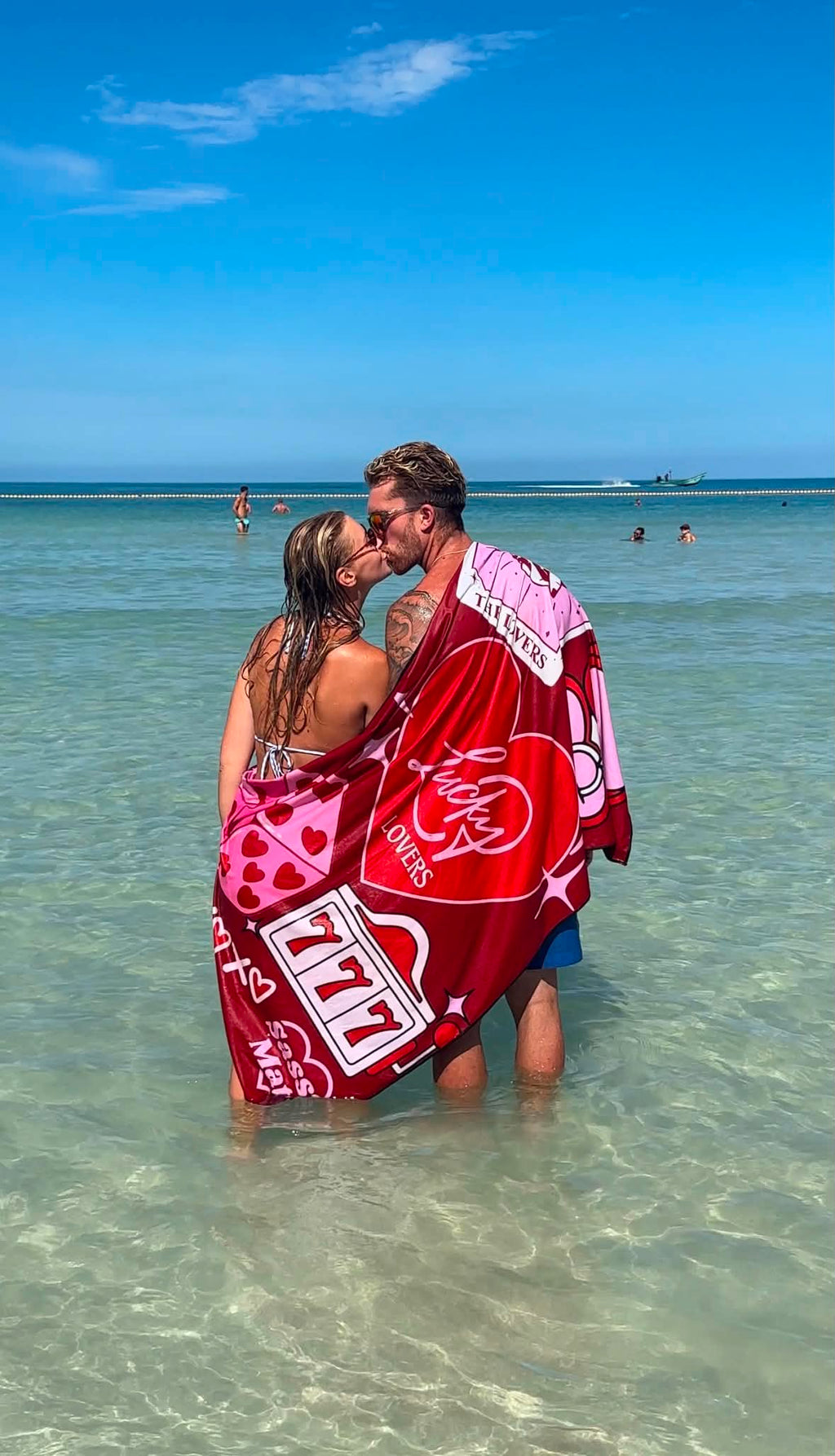 LUCKY LOVERS REVERSIBLE TOWEL